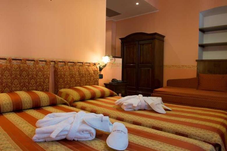 Hotel Belle Epoque