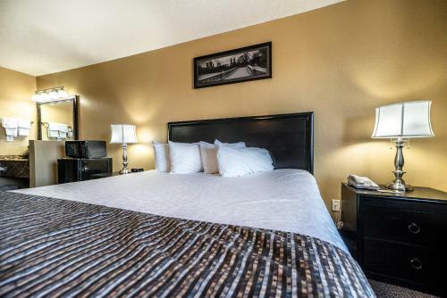 Stone Castle Hotel  Conference Center