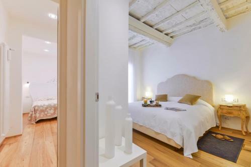 Don Giovanni Halldis Apartment