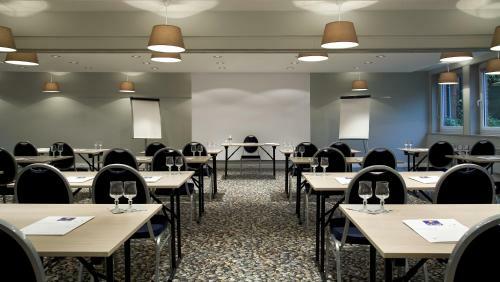 Hotel Kyriad Lille Est - Villeneuve D'ascq