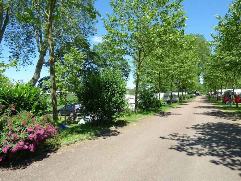 Camping De Nevers