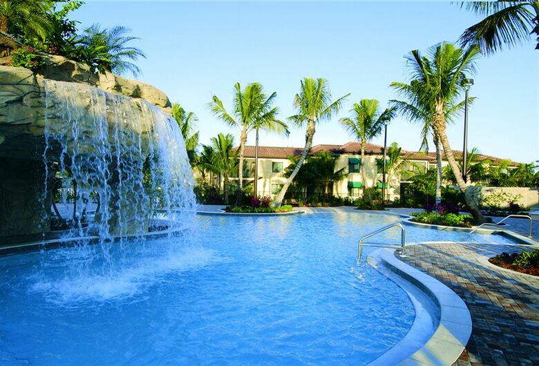 Hotel Naples Bay Resort