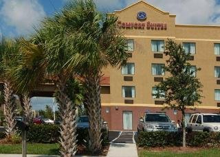Hotel Comfort Suites