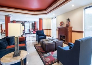 Hotel Comfort Suites