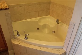 Hotel Resortquest Azure