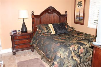 Hotel Resortquest Azure