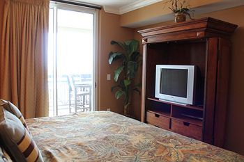 Hotel Resortquest Azure