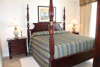 Hotel Resortquest Azure