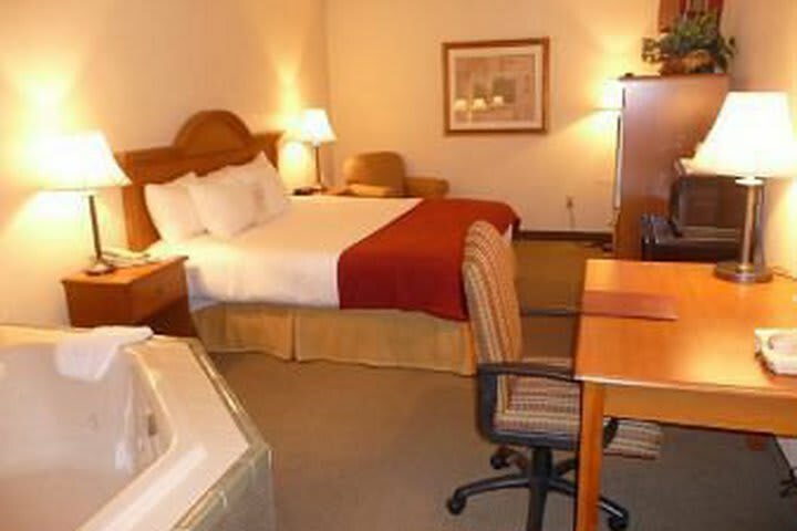 Hotel Baymont Inn And Suites Indianapolis