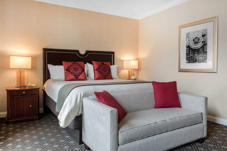 Omni Severin Hotel