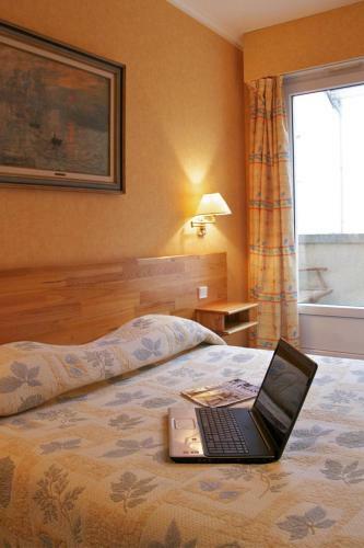 Hotel Sully