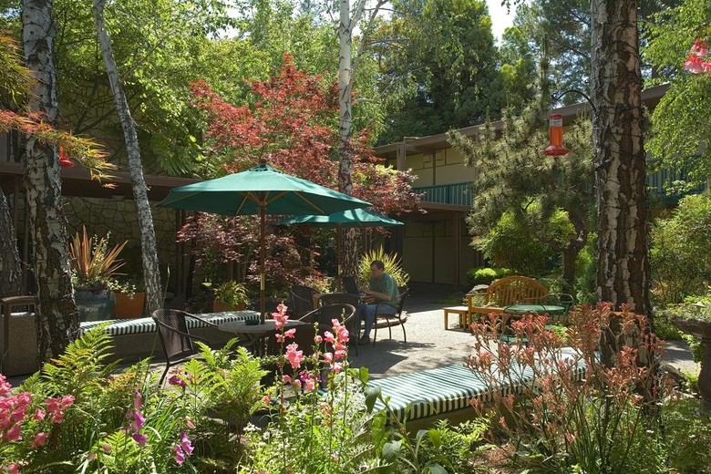 Hotel Creekside Inn