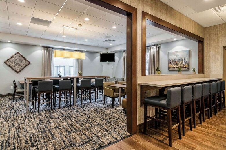 Hotel Comfort Inn