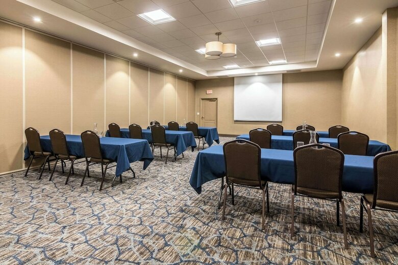 Hotel Comfort Inn