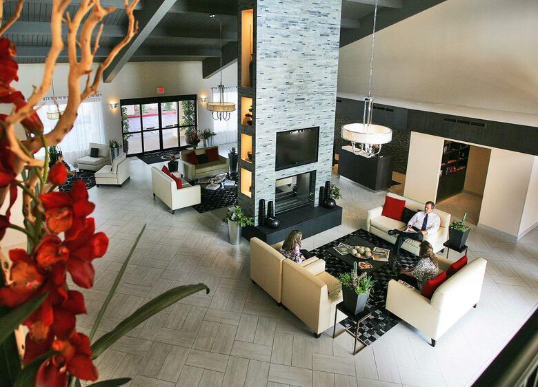 Hotel Doubletree Suites By Hilton Tucson Airport