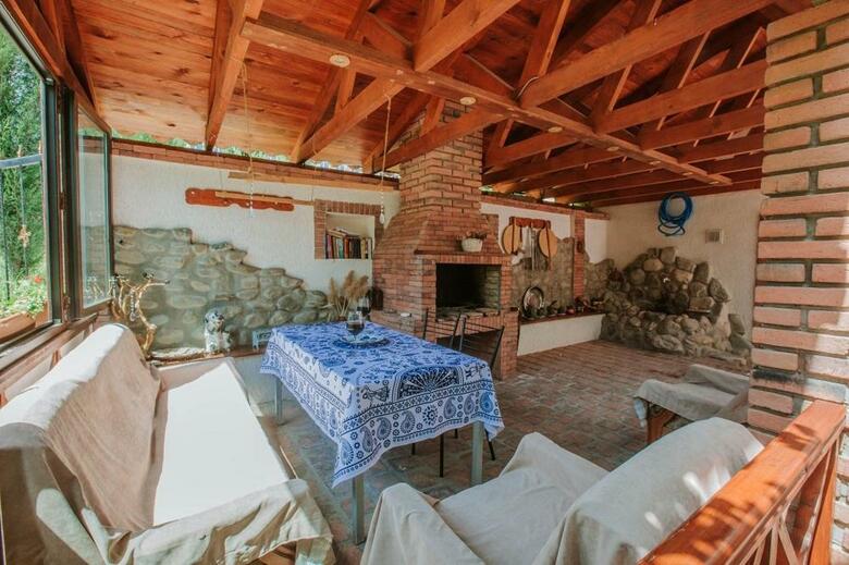 Hostal Neli & Zaal Guest House