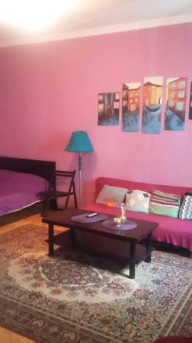 Apartamento Violaceous Rooms