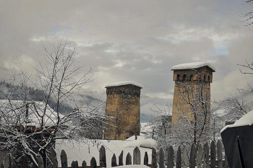 Hostal Teo Guesthouse And Camping In Mestia