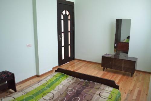 Hostal Shalva Apartment