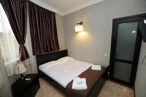 Hostal City Hotel