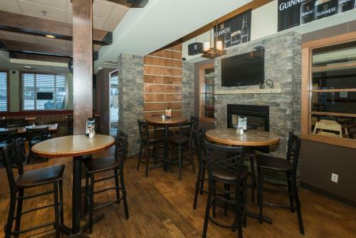 Hotel Lakeview Inns & Suites - Fort Saskatchewan
