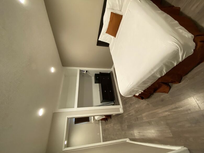 Hotel Anaheim Executive Inn & Suites