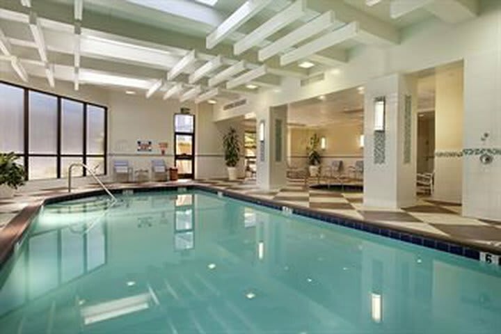 Hotel Embassy Suites Irvine - Orange County Airport