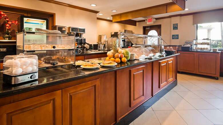 Hotel Best Western Orange County Airport North