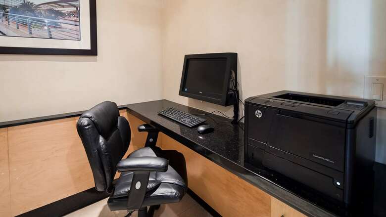 Hotel Best Western Orange County Airport North