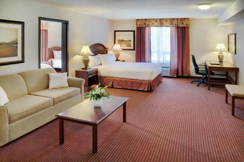 Hotel Pomeroy Inn And Suites Dawson Creek