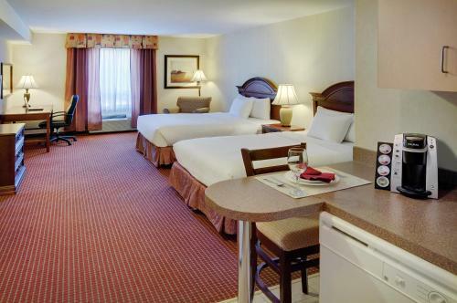 Hotel Pomeroy Inn And Suites Dawson Creek