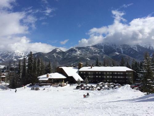 Hotel The Griz Inn By Park Vacation Management