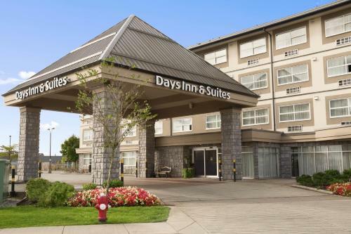 Hotel Days Inn & Suites By Wyndham Langley