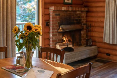 Hotel Cusheon Lake Resort