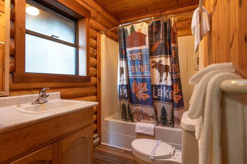 Hotel Cusheon Lake Resort