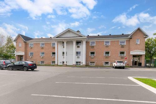 Hotel Econolodge Brossard