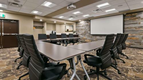 Hotel Best Western Plus Lacombe Inn And Suites