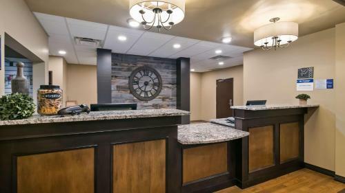 Hotel Best Western Plus Lacombe Inn And Suites