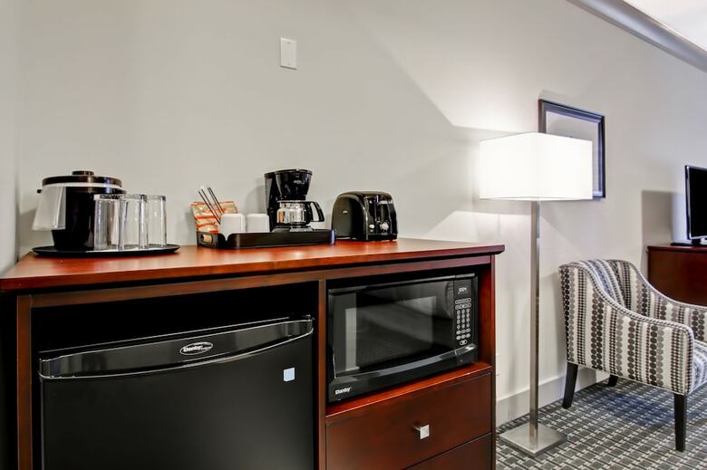 Hotel Chateau Nova Yellowknife