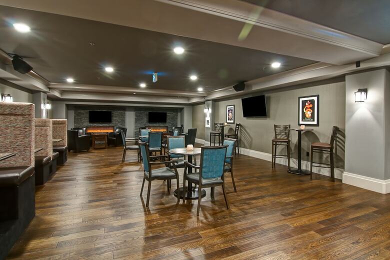 Hotel Chateau Nova Yellowknife
