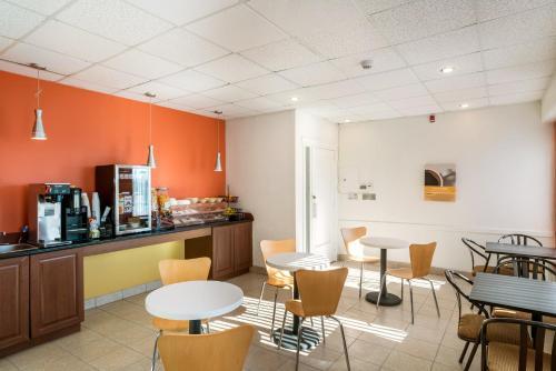 Hotel Motel 6 Moncton