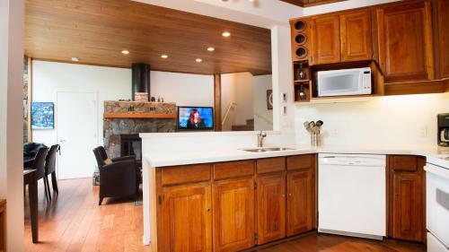 Apartamento Rainbow By Outpost Whistler