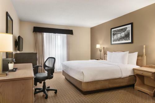 Hotel Travelodge Suites By Wyndham Moncton