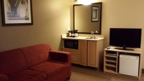 Hotel Travelodge Suites By Wyndham Moncton