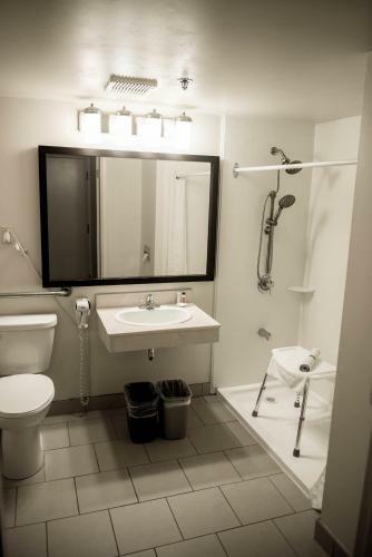 Hotel Travelodge Suites By Wyndham Moncton