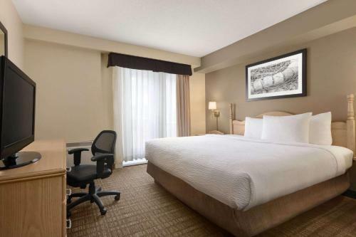 Hotel Travelodge Suites By Wyndham Moncton