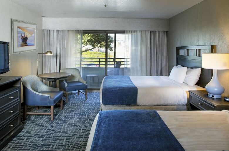 Hotel Blue Sail Inn