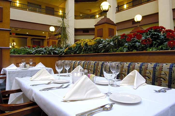 Hotel Embassy Suites Lexington