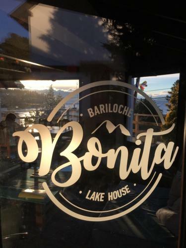 Hostal Bonita Lake House - Hostel & Bungalows