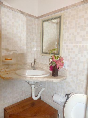 Hostal Pousada Arraial Suites